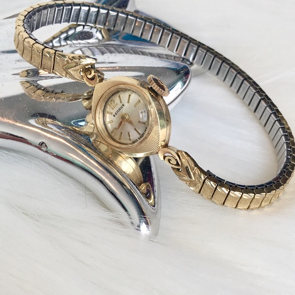 Vintage Accessories - 14k Gold Watch✨